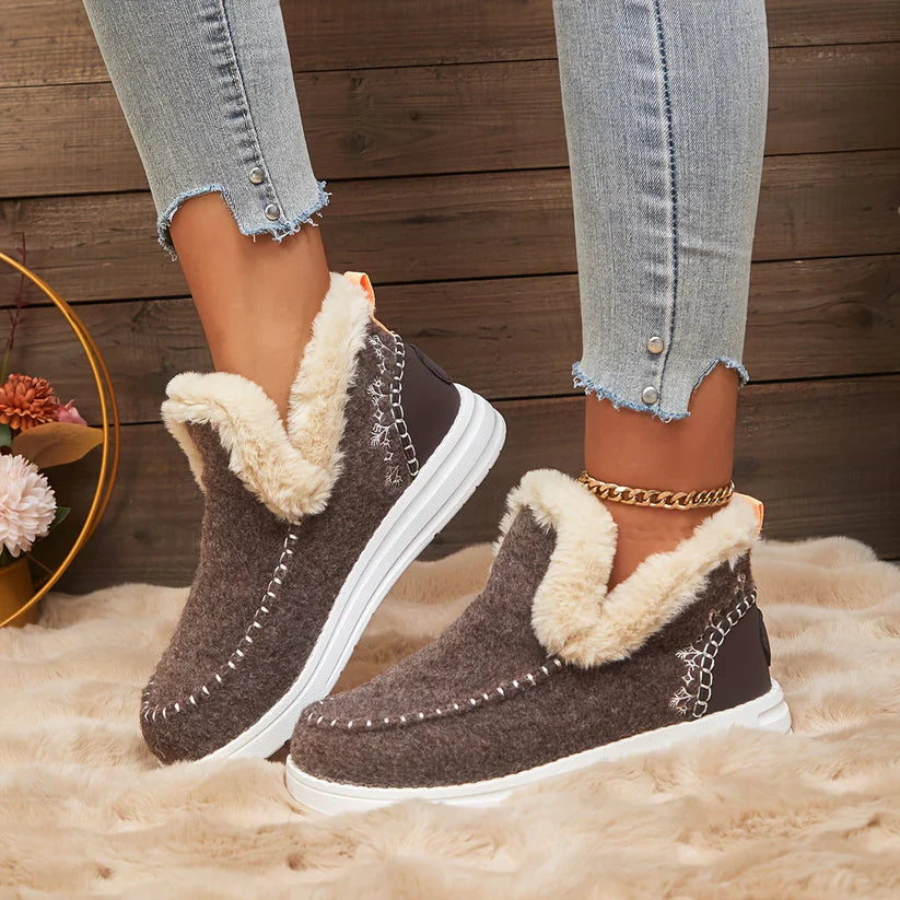 ÉLEVA™ | Bottes d'Hiver pour Femmes avec Doublure en Peluche
